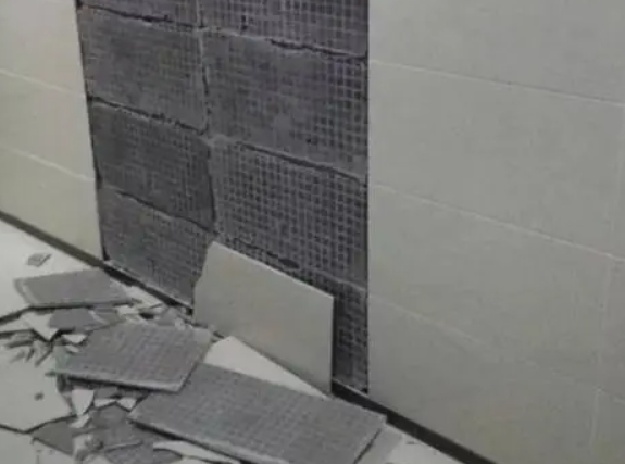 金门瓷砖空鼓维修公司分享下金门墙砖松动维修的知识